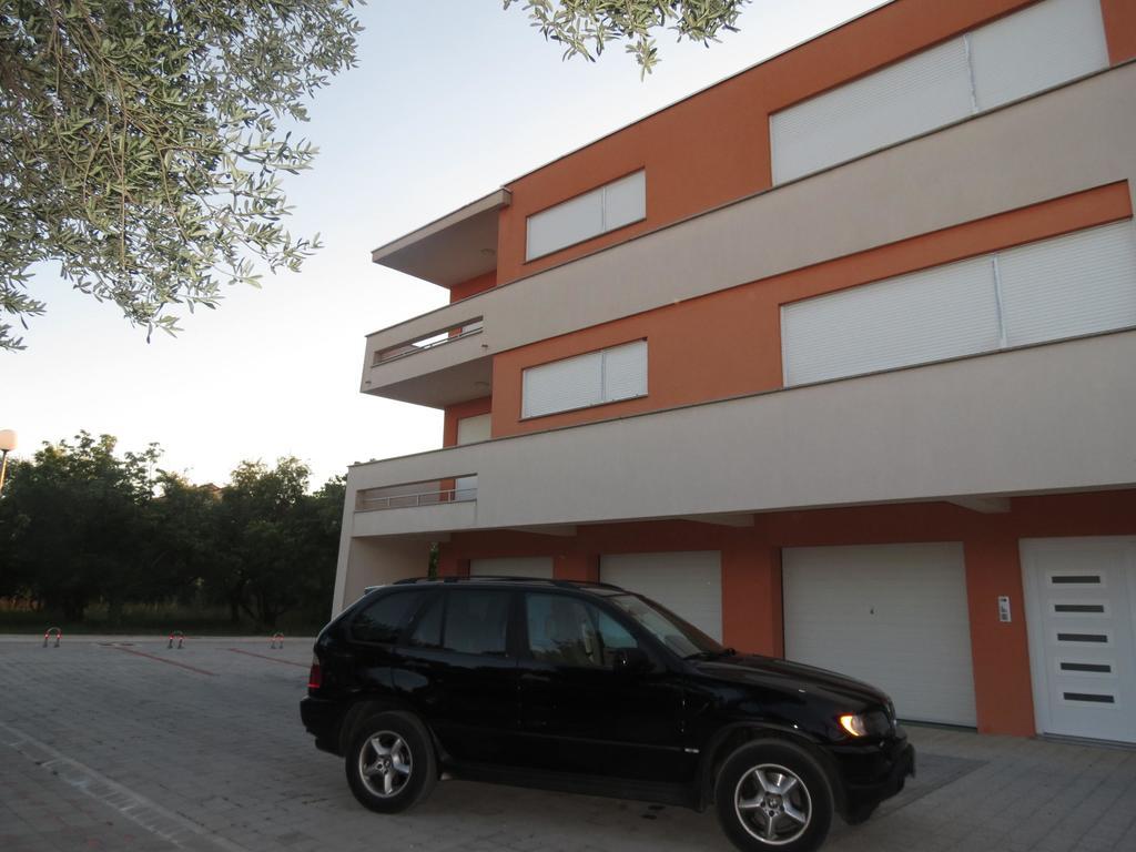 Apartments Nika Sukosan Exterior photo